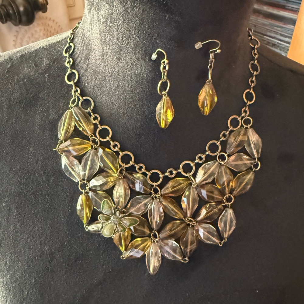 Chic Bronze and Beaded Floral Necklace Set 2028